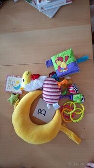 Sada B - měsíc se zvonokrou, knížka, lama