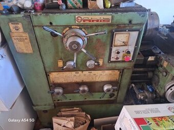 Soustruh 400mm sklíčidlo