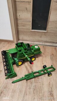 Kombajn značky Bruder