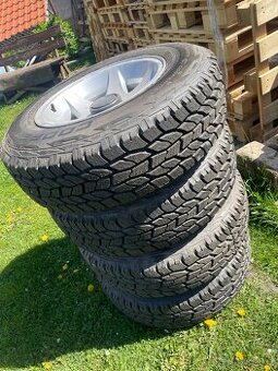 Alu kola nove pneu Lada niva