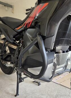 Padací rám KTM 790/890 Adv/R, Husqvarna North 901 - černý