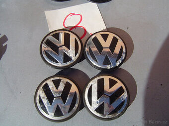 4 X STŘEDOVÉ POKLIČKY ORIGINÁL VW č.8