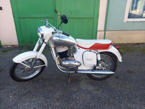Jawa 250/590 sport