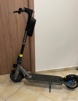 Elektrokolobežka BLUETOUCH 250