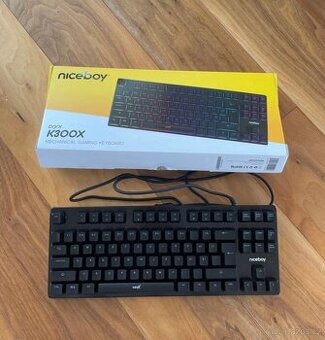 Klávesnice Niceboy K3OOX - 1,5 stará.