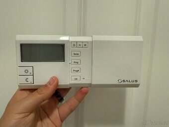 Programovatelný termostat Salus
