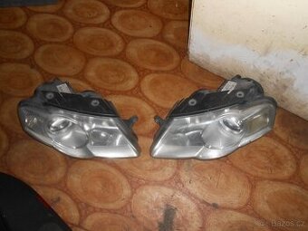 prodam predni svetla na vw passat b6 , 3C