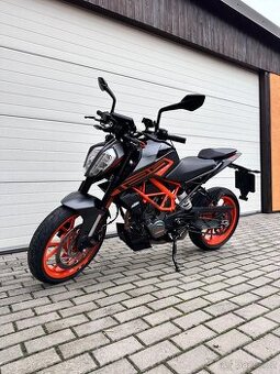 KTM duke 125 r. v. 2021