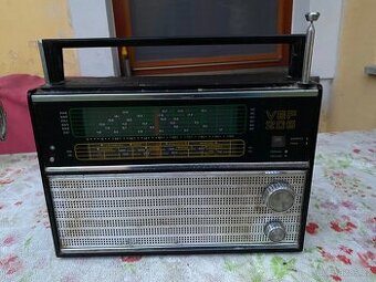Rádio VEF 206