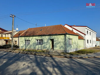 Prodej rodinného domu, 46 m², Křenovice, ul. Školní - 1