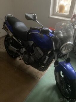 Honda hornet 900f