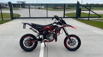 APRILIA SX 125 (SUPERMOTO)