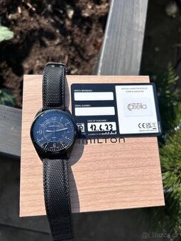 Hodinky Hamilton Khaki Field Quartz.