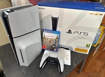PlayStation 5 Slim s mechanikou