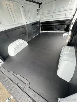 Nová podlaha Renault Trafic, Opel Vivaro a Fiat Talento