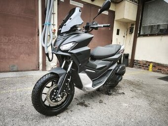 Aprilia SR GT 125