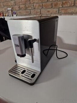 Automatický kávovar Beko