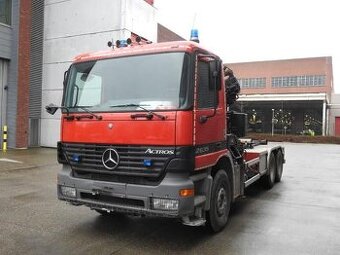 Prodáme nosič kontejnerů MB Actros, 6x4,s HJAB 122B-3 DUO