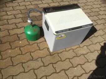 Absorbční kempová chladnička PB, 230V, 12V - 1