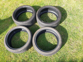 225/40R19 255/35R19 letní pneu BMW 4 G22 5mm dezén