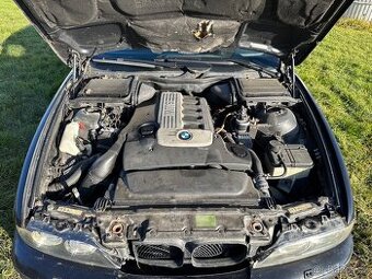 BMW E39 530d touring doklady