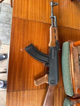 Airsoftová zbraň AK-47