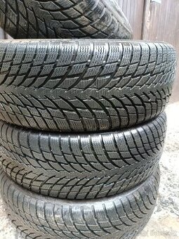4 nokian WR snow proof P 205/55 R17 zimní pneumatiky téměř