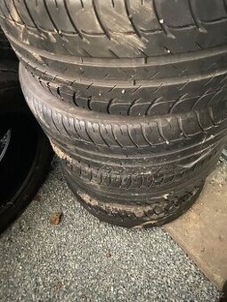 Letní pneu 215/55/R16