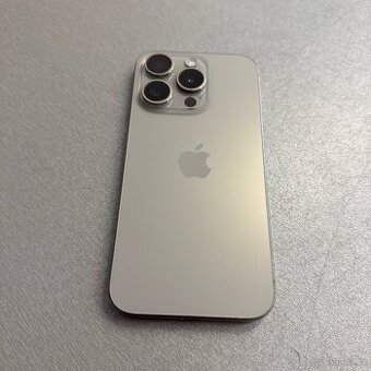 iPhone 15 Pro 256GB natural titan, 12 měsíců záruka