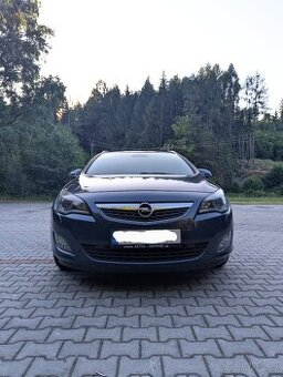 Opel Astra J 1.4T - 1