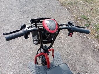 Prodám tříkolku - nosnost 200 kg.