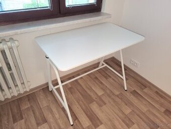 Polohovací psací stůl IKEA GLADHÖJDEN