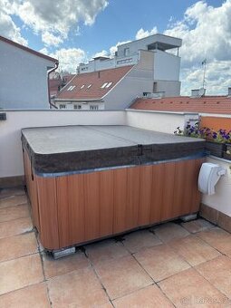 Prodám vířivku Desjoyaux