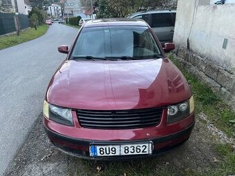 Passat B5 1.6 AHL na opravu/doježdění nebo celek na nd