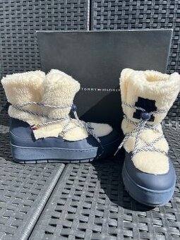 Tommy Hilfiger 38