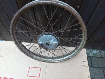 Přední kolo ČZ 125T