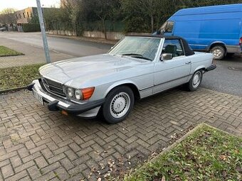 Mercedes Benz 560SL