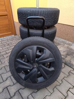 Prodám zimní pneu Renault Captur