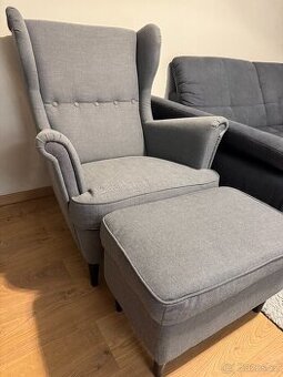 IKEA Ušák s podnožkou šedý