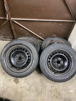 Originál 15" Audi / vw škoda 5x100 letní pneu 2x5mm