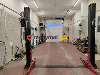 Pronájem skladových prostor 950 m2 v průmyslovém areálu v Ho