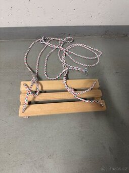 Drevena houpacka prkenko