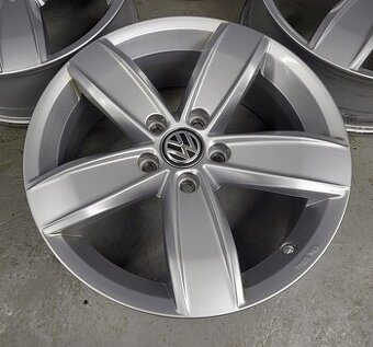 Originál 17" VW Corvara 5x112 Passat B8