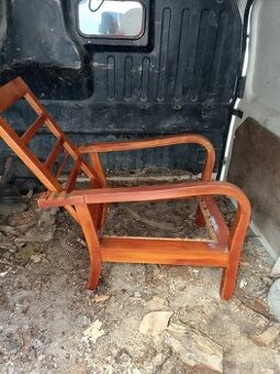 Na prodej polohovací křeslo konstrukce pevná