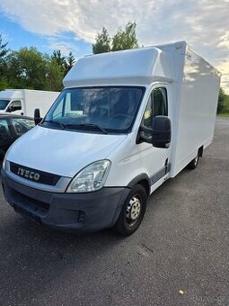 Iveco Daily 35S11 Skříň, automat