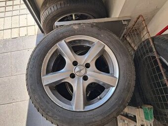 Pneu 195/60R15 Goodyear