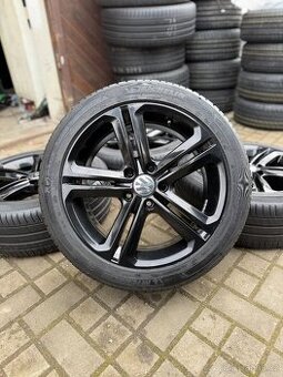 ORIGINÁL Alu Volkswagen MALLORY R17, 5x112 - TOP STAV, LETNÍ