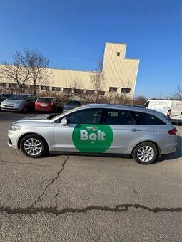 Ford Mondeo 2019 2.0 tdi AKTIVNÍ NÁLEPKA