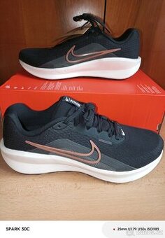 Nike tenisky nové vel 44 originál