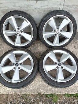 4ks alu disky orig. Škoda 5x112 R18 pneu 225/40 r18